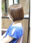 上品なボブスタイル