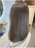 セミロング|ミルクティーベージュ|アッシュベージュ