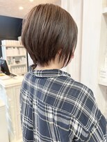 キャアリー(Caary)&nbsp;福山市美容室Caary人気 前下がりショートボブひし形ボブ