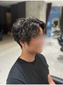 センターパート×ニュアンスパーマ