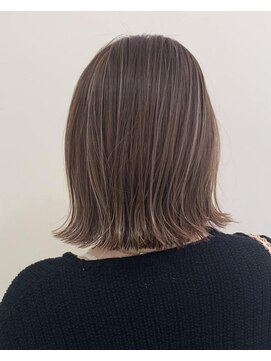 エン(en.) 細めでお洒落な細めハイライト