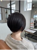 大人可愛いショートボブ　えりあし短め　癖毛収まりよく◎