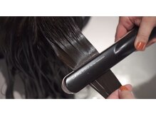 ★ケアプロ★超音波×赤外線照射でトリートメントの浸透・吸着力・髪の補修力がアップするアイロン導入!