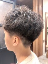 オモチ(omochi)&nbsp;メンズシャドウパーマ