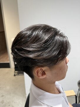 センターパート/ニュアンスパーマ/フェザーパーマ/メンズパーマ