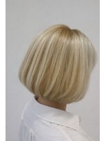 ルーチェア(Lucea)&nbsp;ボブ×ホワイトブリーチ