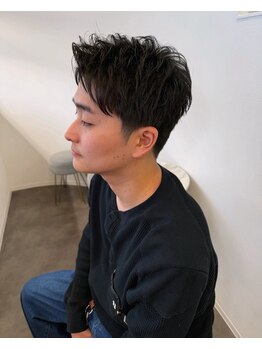 COL MANO men's パーマ/ハイライト/ブリーチ/眉毛【コルマーノ メンズ】の写真/【メンズ】第一印象を変える!メンズカット+頭皮スキャルプケアで清潔感あふれる爽やかな男の身だしなみへ