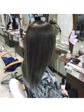 シーブルー 富里店(SEA BLUE) グレーアッシュ