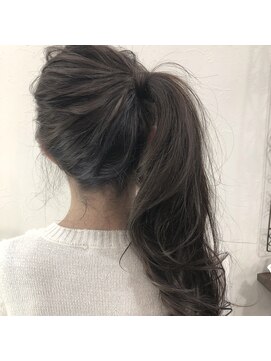 リズ オブ ヘアー(Lis of hair) グレー☆ハイライト