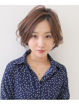 アフロートpd+ KOBE(AFLOATpd+) 【神戸三宮】２０代３０代４０代ひし形ショートボブ