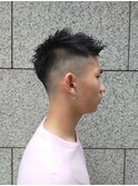 爽やかアップバングショートスタイル