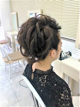 リサ 恵比寿(risa.) ふわふわモヒカンスタイル