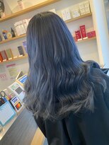 ナンバー アンフィール 渋谷(N° anfeel)&nbsp;大人かわいいくびれミディーラベンダーインナーカラー