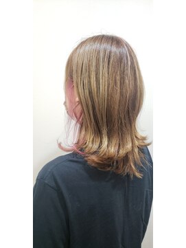 キキヘアメイク(kiki hair make) ハイトーン×インナーピンク