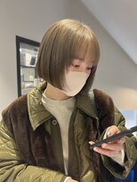 トレス(TRESS)&nbsp;内巻きボブ　ブリーチカラー　オリーブベージュ