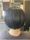 丸みたっぷり柔らかショートボブ　担当　小林/丸みシルエット