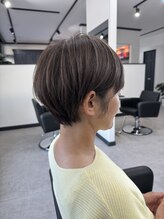ログ(LOG) 白髪ぼかしハイライト◎40代50代おすすめ◎くびれショート