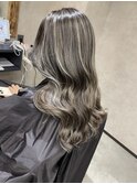 バレイヤージュ、ハイライト、レイヤーロング、グレーベージュ