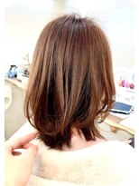 コンティロミー(CONTI ROMMY.)&nbsp;くびれミディアムレイヤーボブ☆髪質改善/艶髪/ベージュ