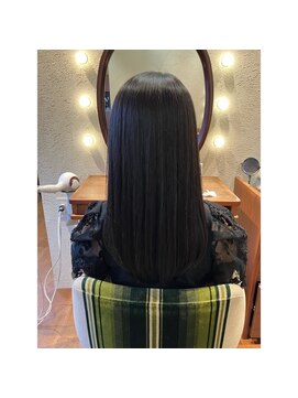 エルサフィロ キタハマ(el zafiro kitahama) 20×30×40代×縮毛矯正×オージュアTR×ツヤ感UPロング