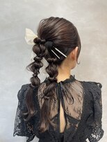 シャルムバイケンジ(Charm.by KENJE)&nbsp;【ダブルポニーテール】編みおろし/結婚式/二次会/同窓会/銀座