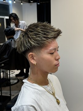 ヴィ 大宮(Vii) フェード/メンズ/大宮/ツイスパ/波巻きパーマ