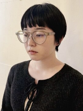 イーズ(e's) オン眉ショート　【riko】