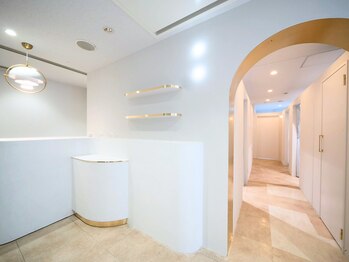 LOUIMADNA栄 個室/髪質改善サロン【ルイマダーナ】