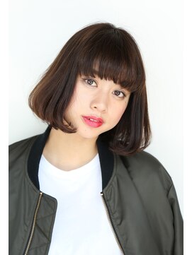 クロスオーバー(Cross Over) 毛先ワンカールの王道ボブ