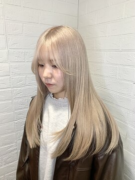 ヘアースペースブルーム プリュス 石橋店(HAIR SPACE BLOOM plus) ホワイトブロンド/ブロンド/ブリーチカラー/レイヤーカット/韓国