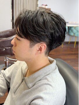 リ メイロ(Re.Meiro) フェザーパーマ【メンズ/パーマ/眉毛/沖縄市/美里】