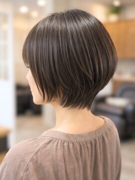 サニー(Sunny) 大人ショート 美シルエット オリーブブラウンUP