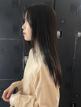 ヘアーアイストゥーレ(HAIR ICI TRE) ロングレイヤーダークブラウン暗髪夏カラーミルクブラウン
