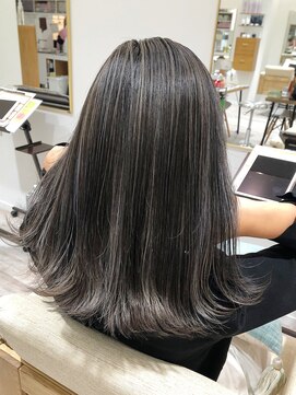 ブティック(boutique) 「お客様施術後フォト」コントラストハイライトグレージュ