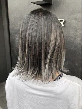 アドレ(ADORER) ホワイトグレイヤージュ