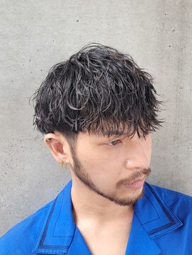 フィフス 原宿(fifth) ツイストスパイラルパーマ刈り上げツーブロック前下りマッシュ