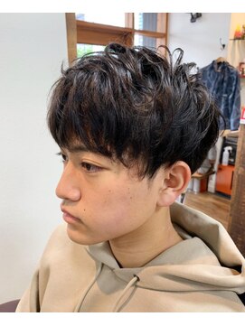 カットアンドリラクゼーション アイリー 2ブロックマッシュスタイル