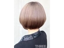 スリー(THREE)