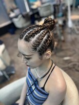 リエラ 新宿(RIERA)&nbsp;コーンロウお団子