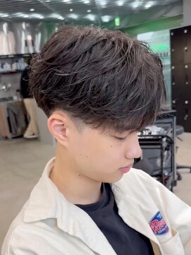 エルマーク 枚方(L-MARK) スパイラルパーマツイストパーマアップバング短髪メッシュ