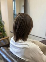 カルマンド(Calmando) 透け感ベージュ×大人ショートレイヤー