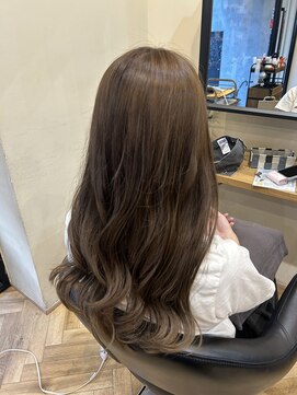 アルター(aL ter) グレージュ/暗めカラー/デザインカラー/鎌取/市川いづみ