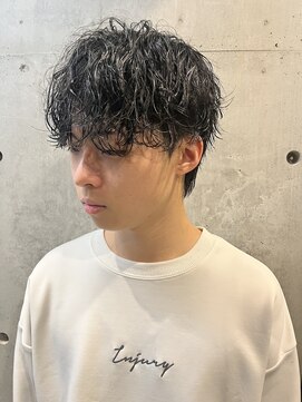 リベルテ 京橋(Liberte) 縦落ちスパイラルツーブロック前下がりマッシュ10代20代30代