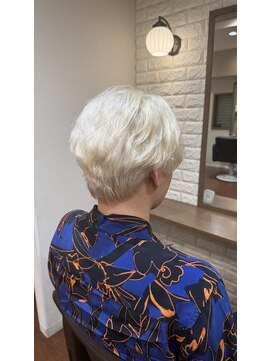 ヘアメイクスタジオ アビール 調布(abi‐ru) 癖毛を活かした柔らかマッシュ