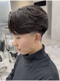 センターパート　テーパーフェード　