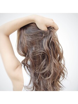 アンク クロス 新宿店(ANKHCROSS) イルミナヌーディベージュ