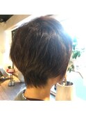 おくセのある方のショートスタイル。