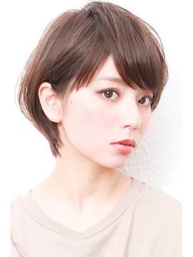 モニカ 西宮北口(Monica) 大人かわいいグレージュ小顔ナチュラルショートボブ