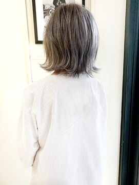 シーバイシー(CxC) くびれミディー/白髪活かし/ハイライト