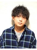 刈り上げセンターパートフェザーパーマサーフカールu